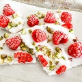 RaspberryPistachioVeganYogurtBark