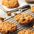 oatmealbreakfastcookiesonacoolingrack